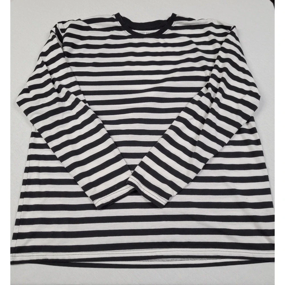 Hot Topic Men's Black and White Striped Long-sleeve Crewneck T-shirt Size 2XL